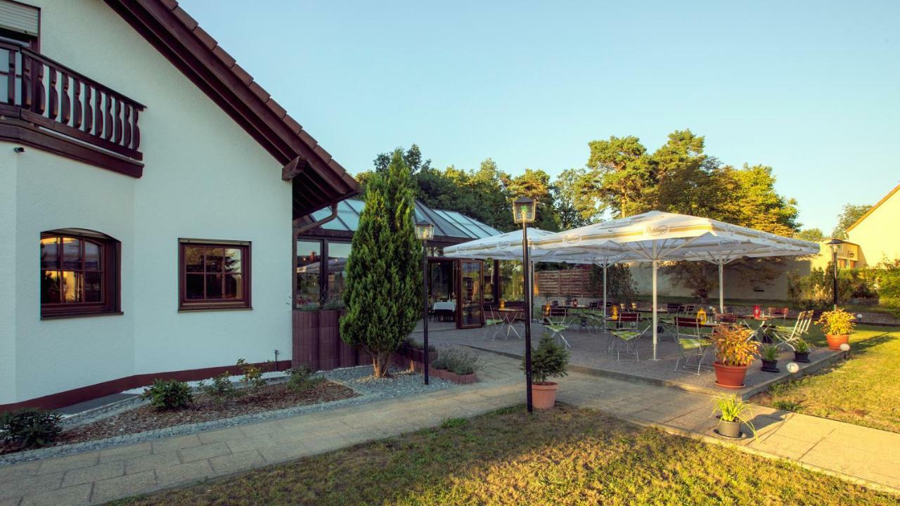 Lokal Genial Pension & Restaurant 贝利茨 外观 照片